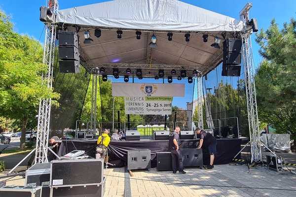 Pódium a stage riešenia LASA